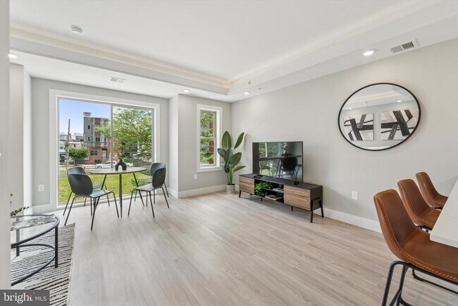 Building Photo - 2401 N 2nd St