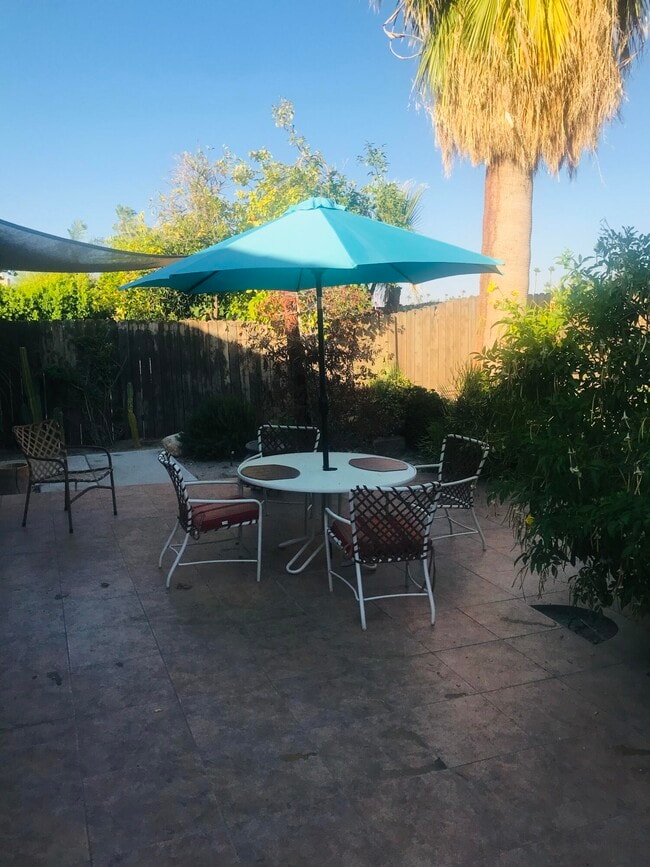 Building Photo - 3505 Ridgeview Cir S