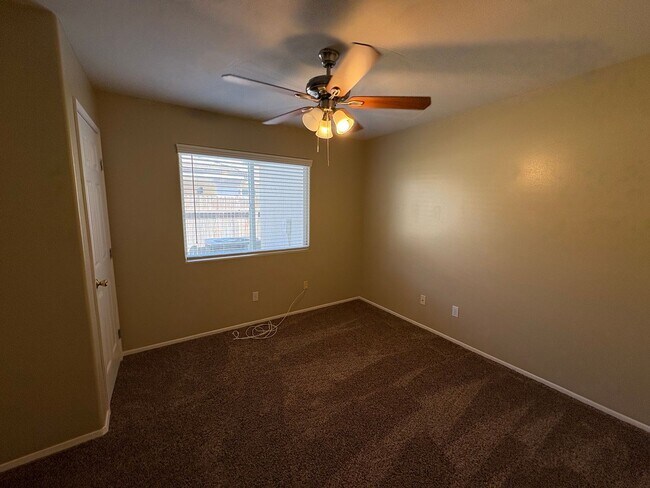 Building Photo - 7110 Rogue River Dr