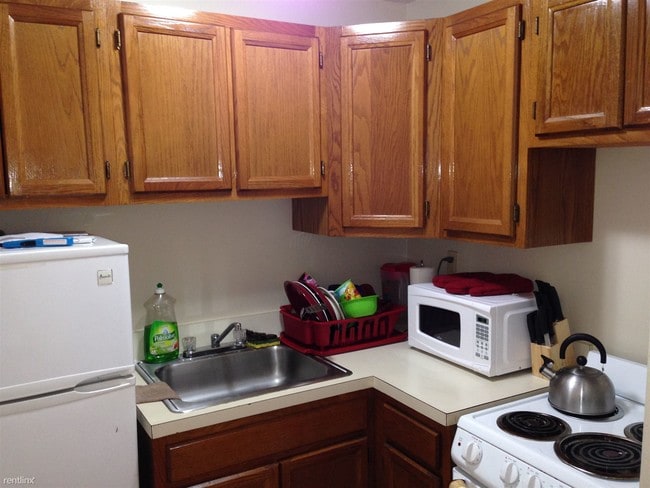 Building Photo - 22 Kenyon St