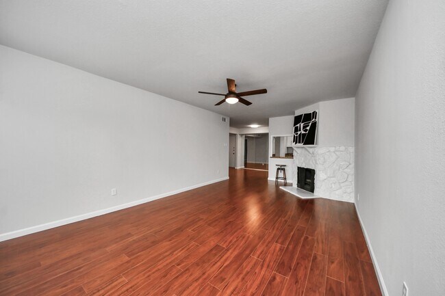 Building Photo - 4641 Wild Indigo St