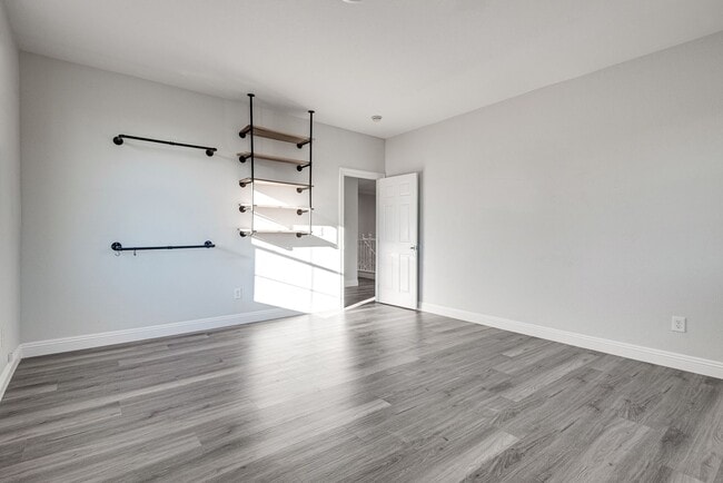 Building Photo - Spacious Family Home with Pool & 3-Car Garage in the Heart of North Las Vegas