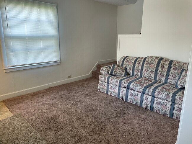 Building Photo - 2127 6th Street Ct