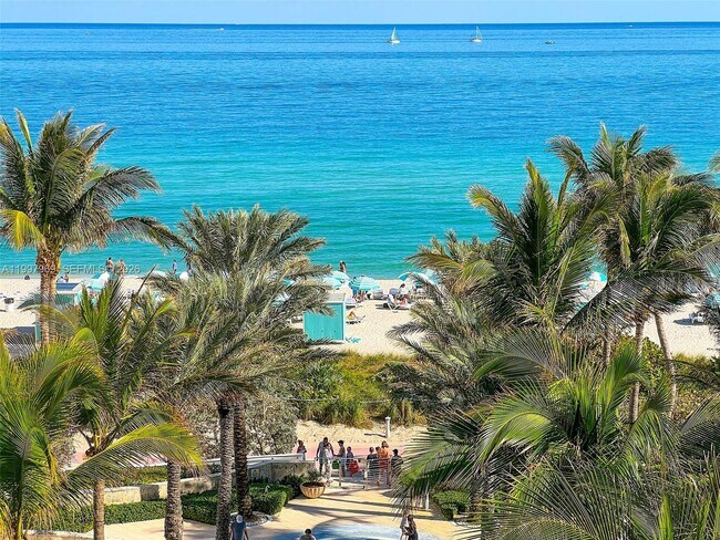 Building Photo - 6899 Collins Ave