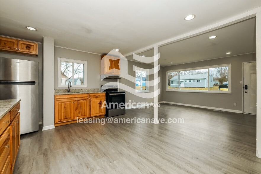 Building Photo - 5021 Marburn Ave