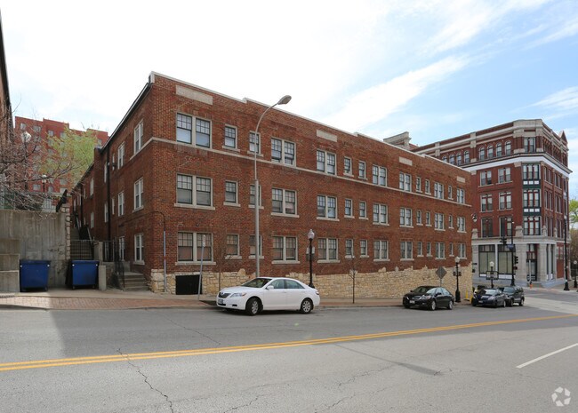 Building Photo - Quality Hill Apartments