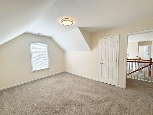 Building Photo - 350 Laurel Glen Crossing