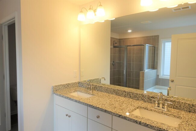 Building Photo - 461 Pine Nut Wy