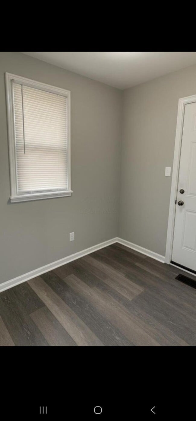 Building Photo - 785 Gilbert St