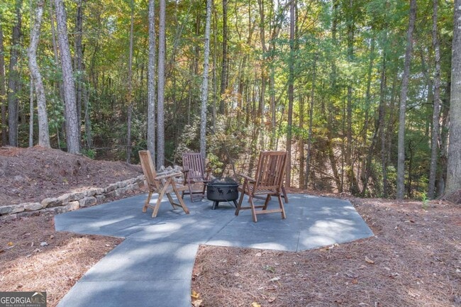 Building Photo - 6 Whisper Pl