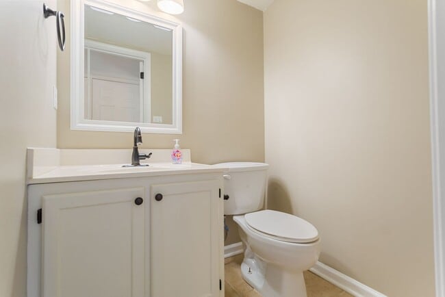 Building Photo - 5 E Pinto Ct