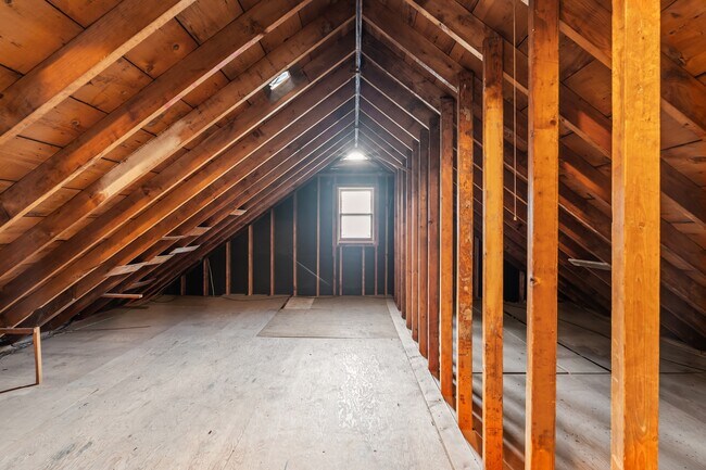 Building Photo - 3735 Heatherdowns Blvd