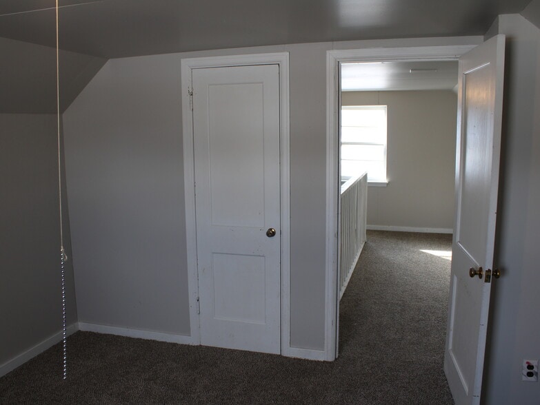 Building Photo - 483 S Military Rd