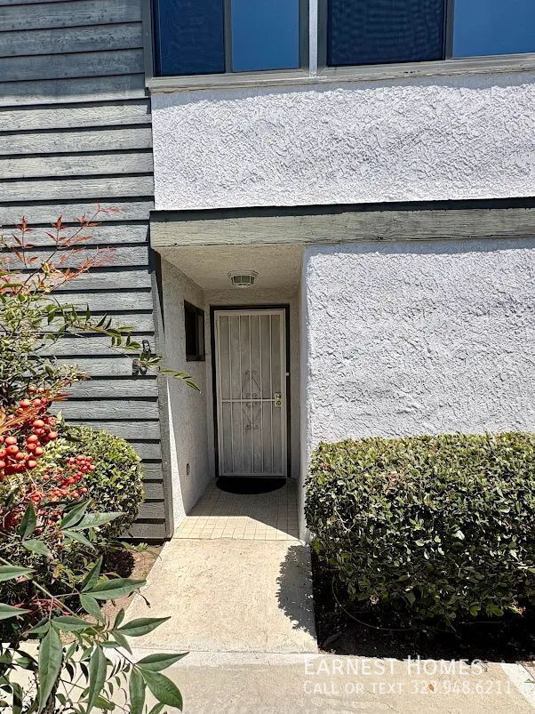 Building Photo - 11311 Tampa Ave