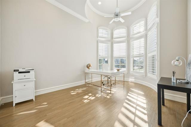 Building Photo - 920 Rhone Ln