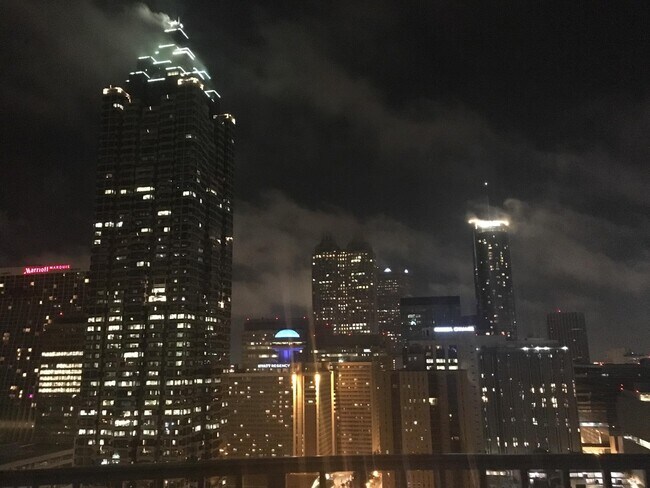 Primary Photo - 400 W Peachtree St NW