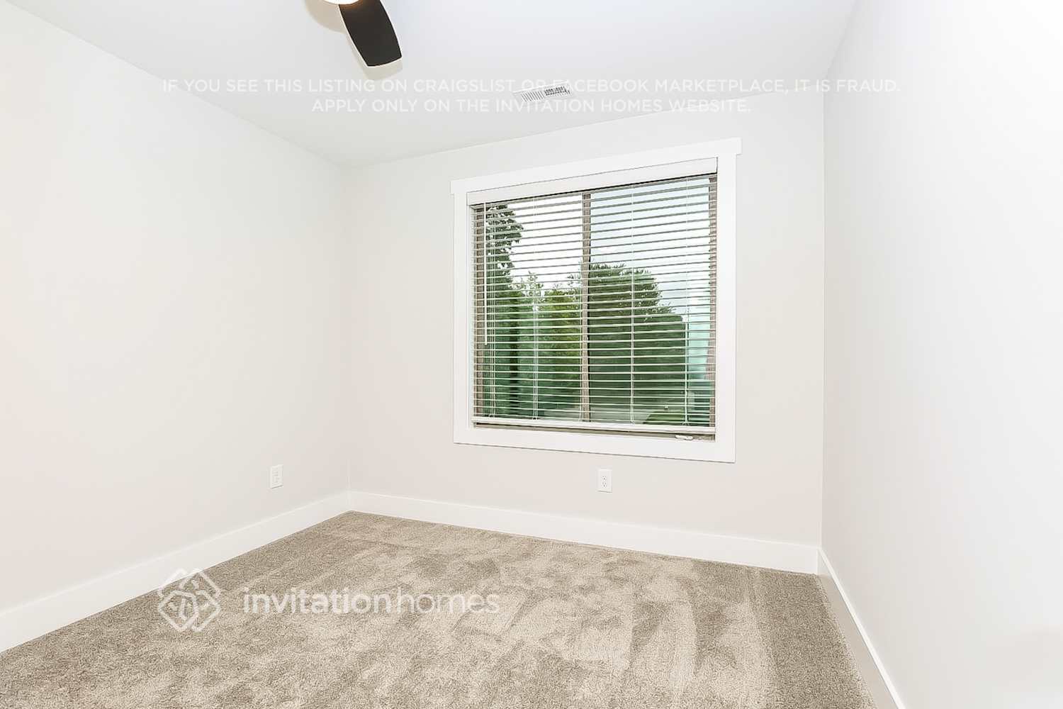 Building Photo - 211 Golf Club Ln