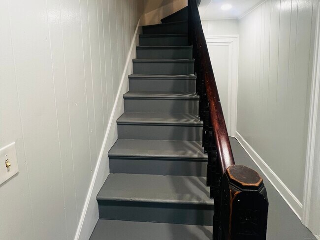 Building Photo - 20 Lee Ave