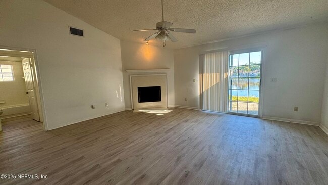 Building Photo - 3696 Barbizon Cir N