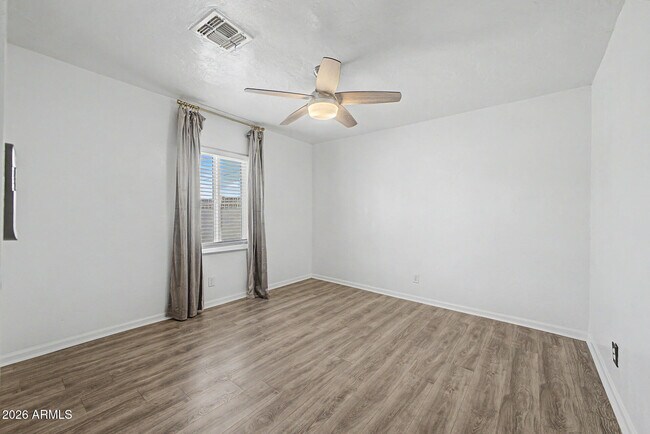 Building Photo - 1711 W Montecito Ave