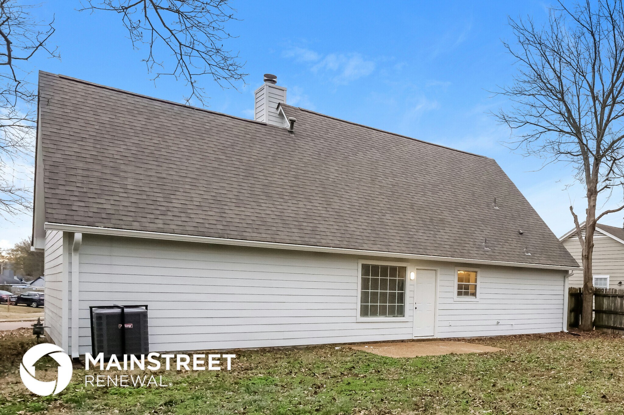 Building Photo - 4696 Crestfield Rd