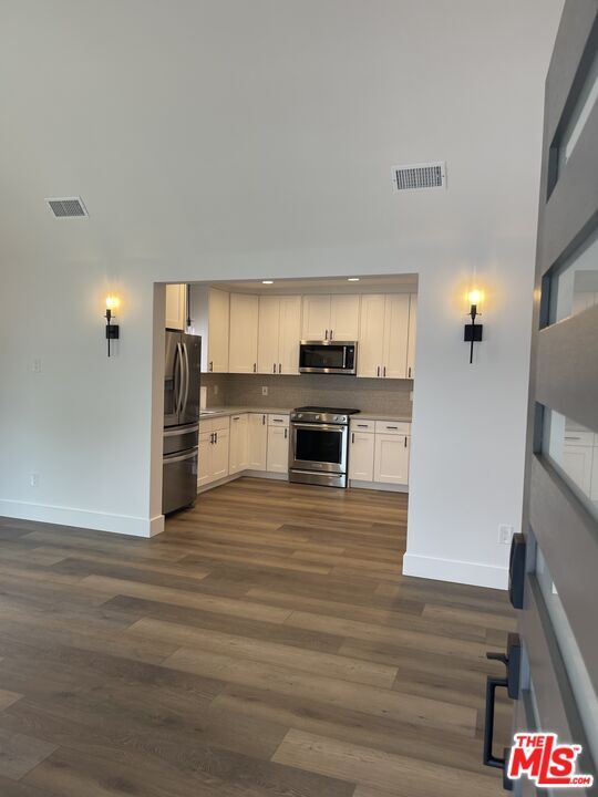 Building Photo - 1536 N Commonwealth Ave