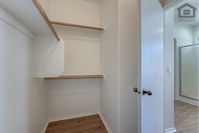Building Photo - 4Bed/2Bath House in El Mirage! Ready for Immediate Move-In!