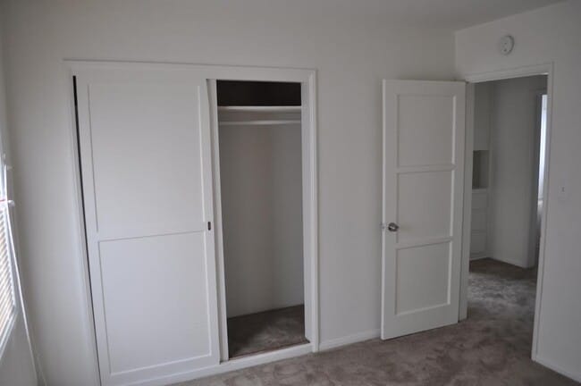 Building Photo - Affordable 2BR/1BA Detached Single Family ...