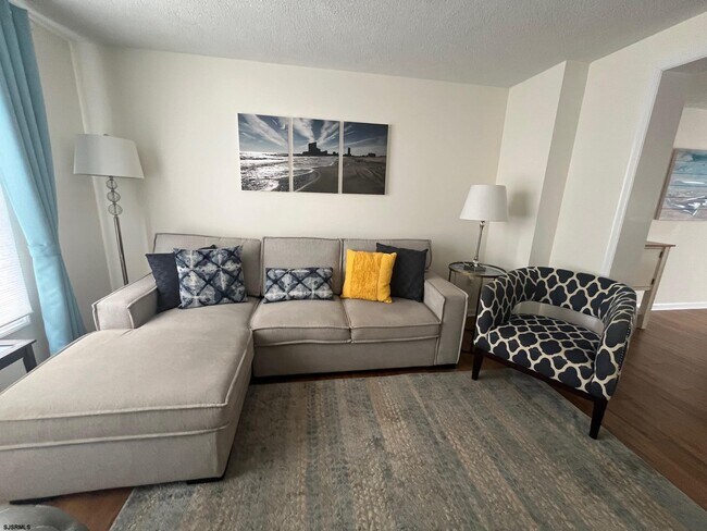 Building Photo - 5108 Ontario Dr
