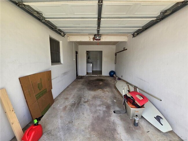 Building Photo - 2648 Rockcrest Ct