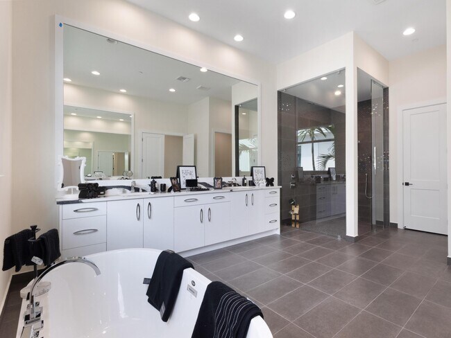 Building Photo - 9124 Coral Isles Cir
