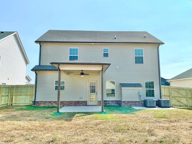 Building Photo - 987 E Creek Coyote Trl