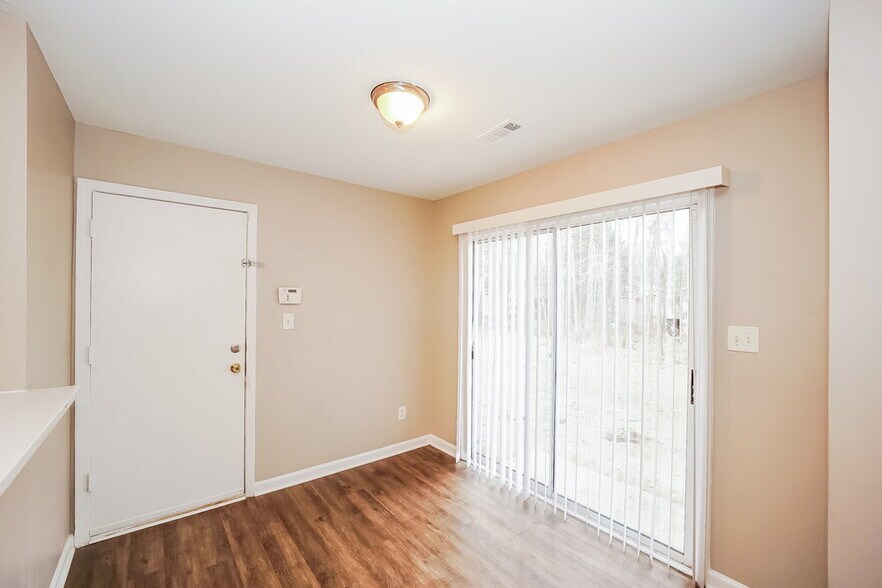 Building Photo - 11352 Red Finch Ln