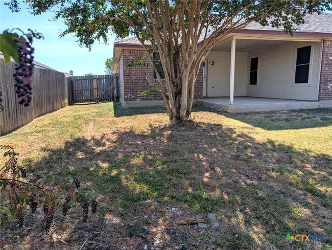 Building Photo - 3909 Bolivar Dr