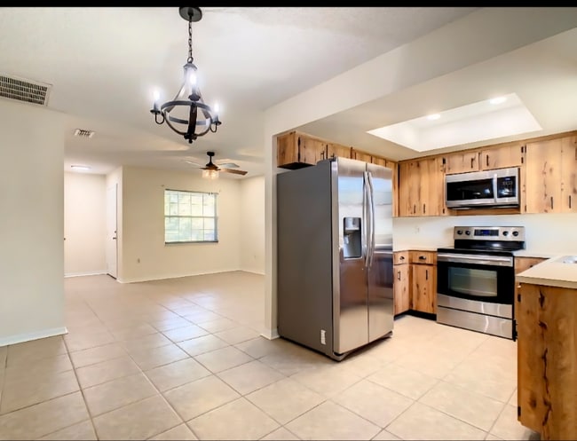 Building Photo - 3129 Julia Ct