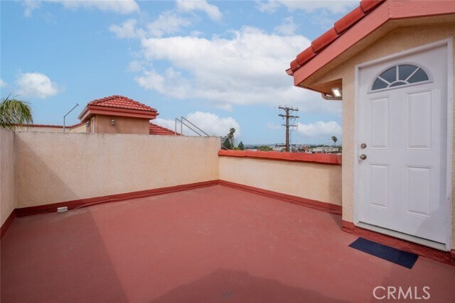 Building Photo - 465 E San Jose Ave
