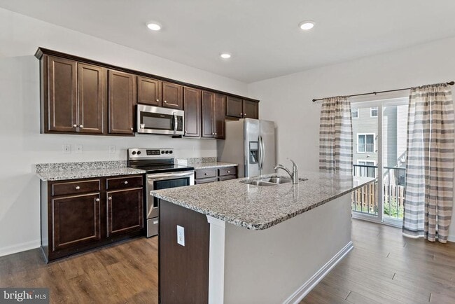 Building Photo - 162 Magellan Dr