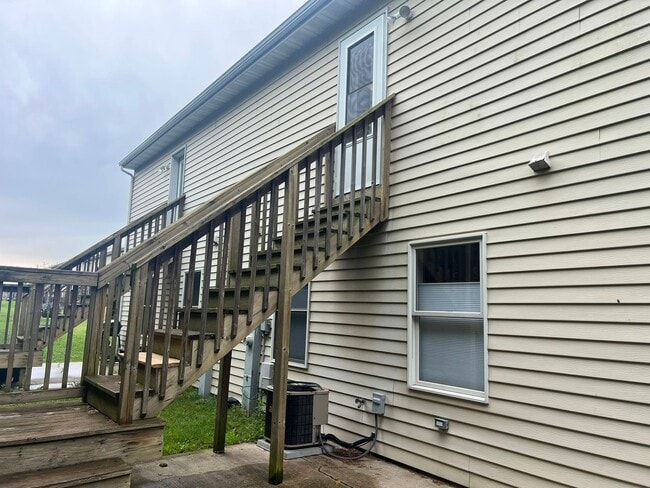 Primary Photo - 1537 Stonefield Dr