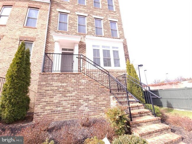 Building Photo - 11402 Ridgeline Rd