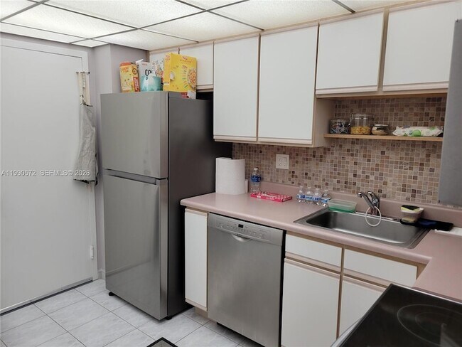 Building Photo - 251 174th St