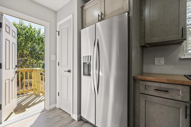 Building Photo - Baltic Avenue