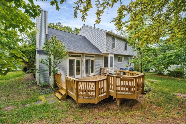 Building Photo - 4287 Exeter Dr