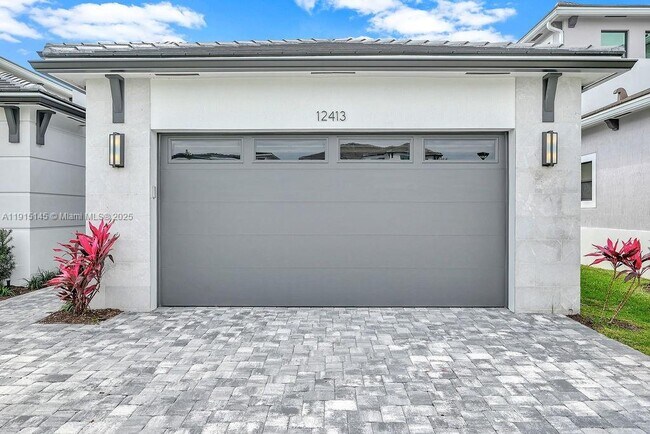 Building Photo - 12413 Solana Bay Cir