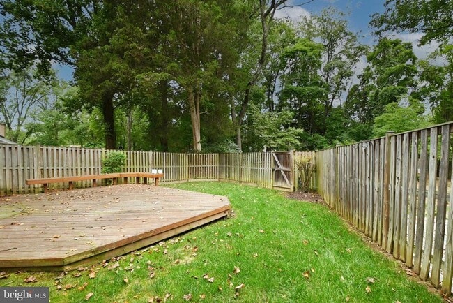 Building Photo - 10048 Wood Sorrels Ln
