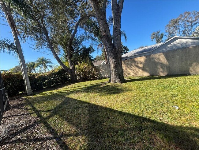 Building Photo - 3921 Talah Dr