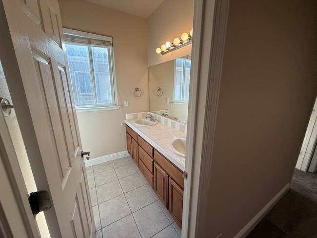 Building Photo - $4695 - Beautiful 5 Bedroom 3 Bath Home wi...