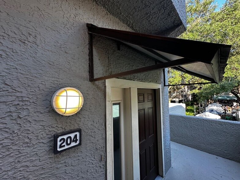 Building Photo - 90 Helmsman Way