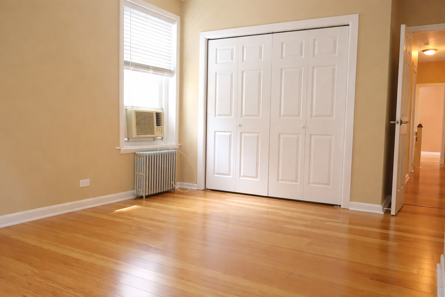 Building Photo - 478 Hermit St