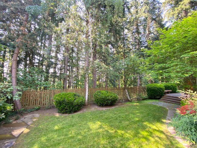 Building Photo - 18139 NE 99th Way