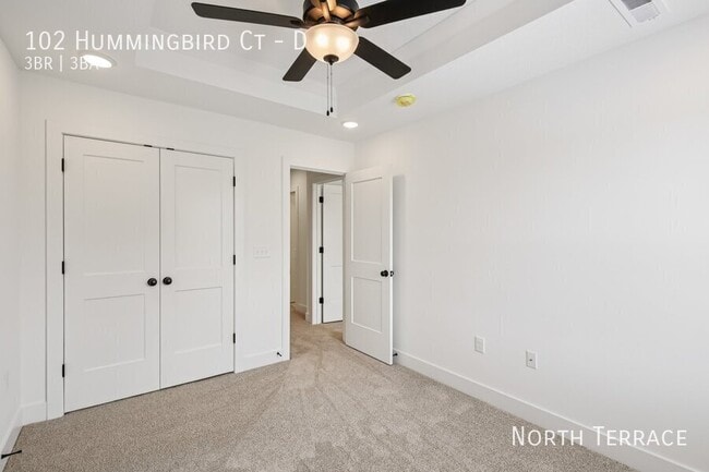 Building Photo - 102 Hummingbird Ct